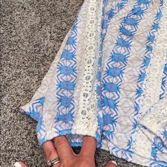 XHILARATION Boho Style Long Sleeve Shirt Medium 3/20$ - Picture 3 of 4